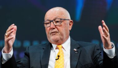 CFB Wainwright: Pete Hoekstra offers Canada help from U.S.