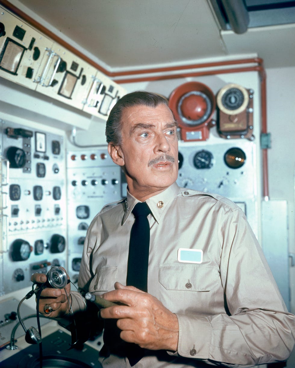 walter pidgeon, voyage to the bottom of the sea