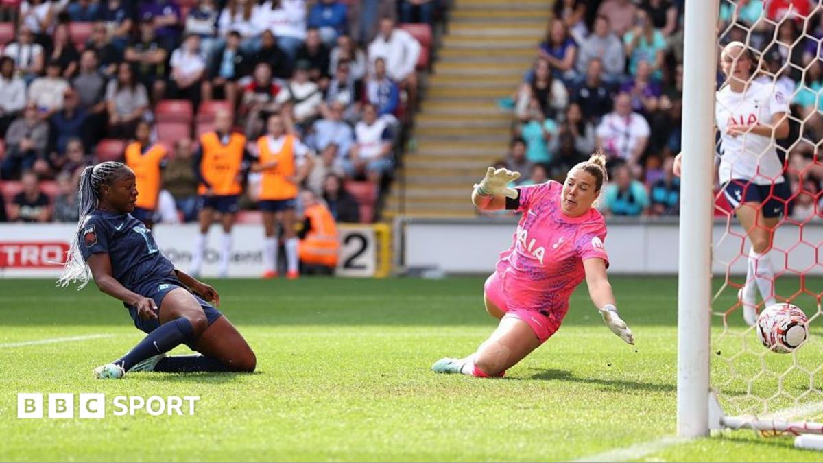 WSL LIVE: Build-up, team news, scores, radio commentary, text updates & match stats from six games