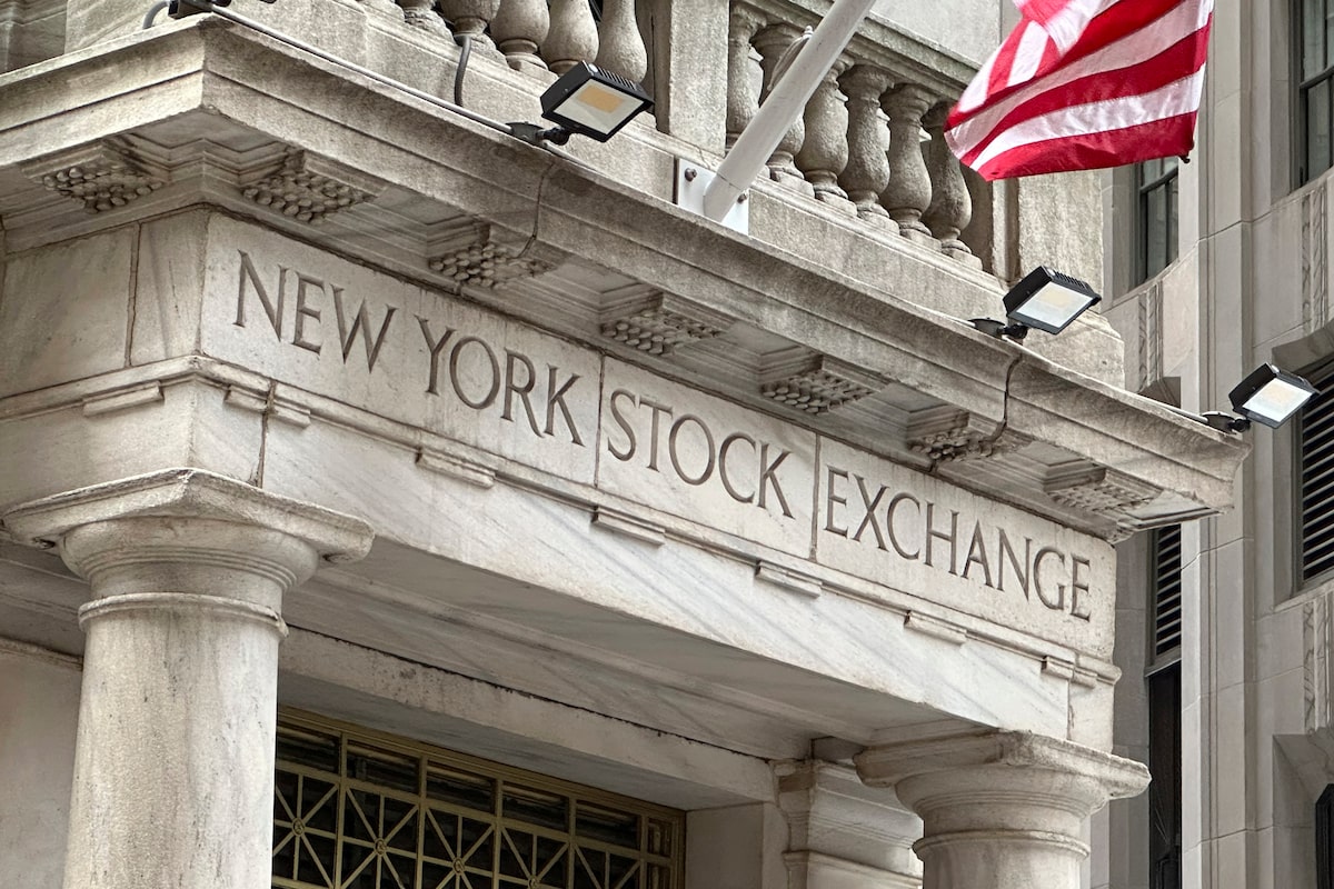 Americans 75 and older are now the nation’s wealthiest, Fed survey finds