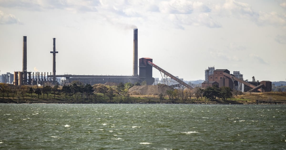 Stelco cites foreign imports, 58% plunge in U.S. steel exports to defend layoffs
