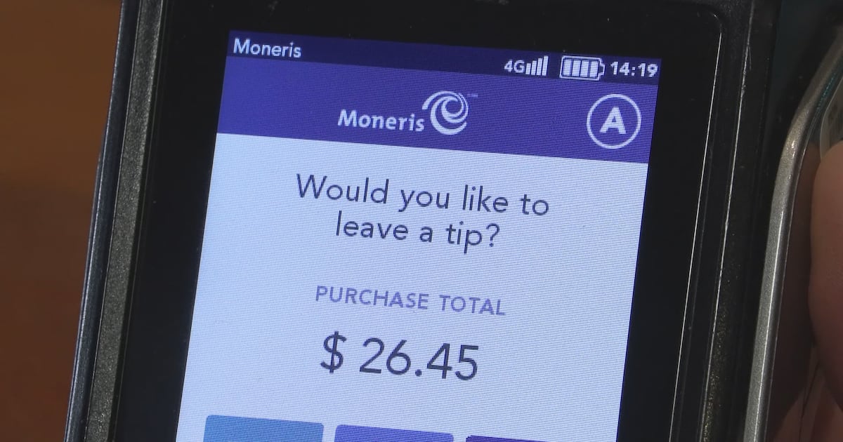 Nearly 70 per cent of tip workers nationwide report decrease in tips: report - CTV News