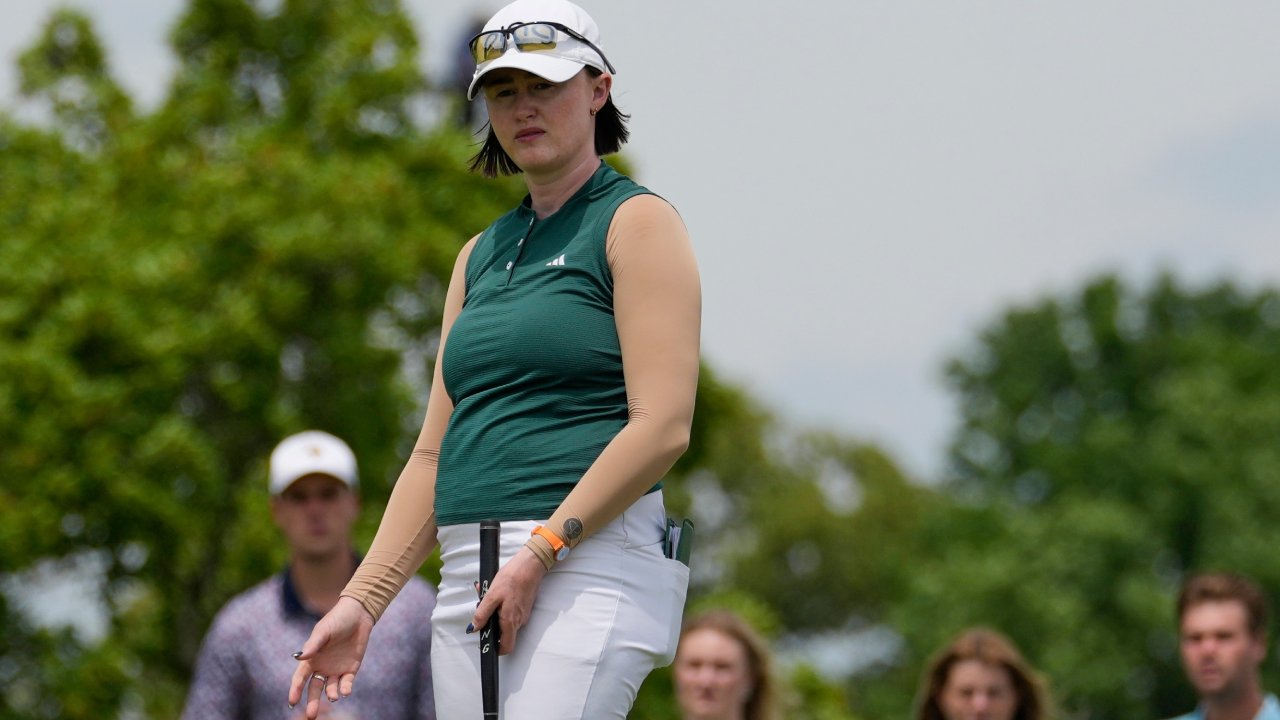 Davidson, Yoshida tied for first-round lead at LPGA in South Korea