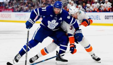 Sunday Overreactions: Time for Maple Leafs to shift Tavares to wing