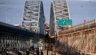 One lane on Mercier bridge closed indefinitely due to crack