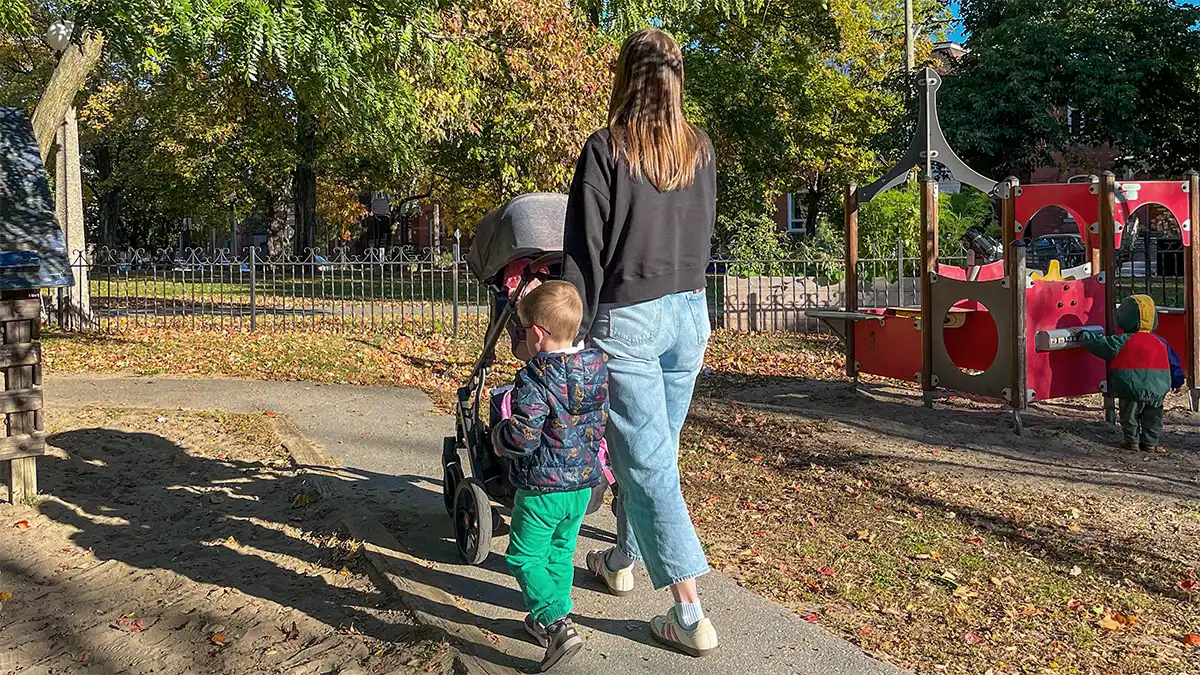 Ottawa families struggle to find child care amid daycare waitlists, unpredictable costs