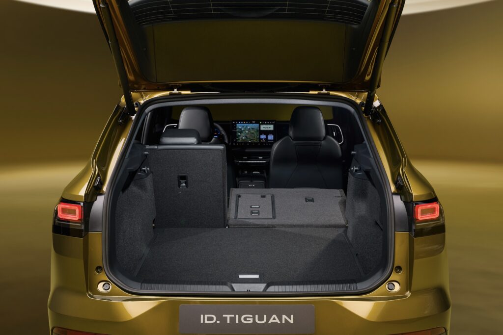 VW ID. Tiguan trunk