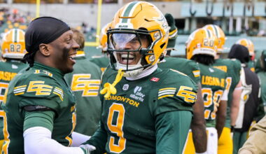 Royce Metchie wins Edmonton Elks' David Boone Award