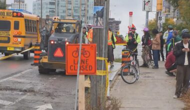 More arrests if protesters continue to 'unlawfully obstruct' bike lane removal in Etobicoke: Toronto police