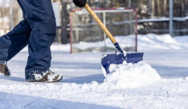 The coolest volunteer opportunity in town: Natural ice rink volunteers needed – City of Mississauga