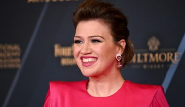 Kelly Clarkson Says 'I Love AI' but It Shouldn't Compete With Humans
