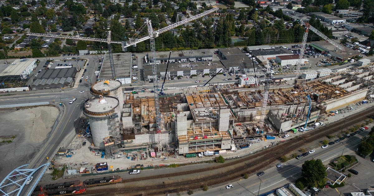 StatCan reports building permits up $1.1B in August