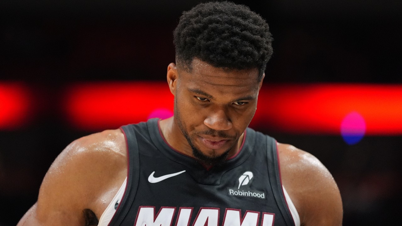 Heat open 0-2 despite Antetokounmpo's strong start