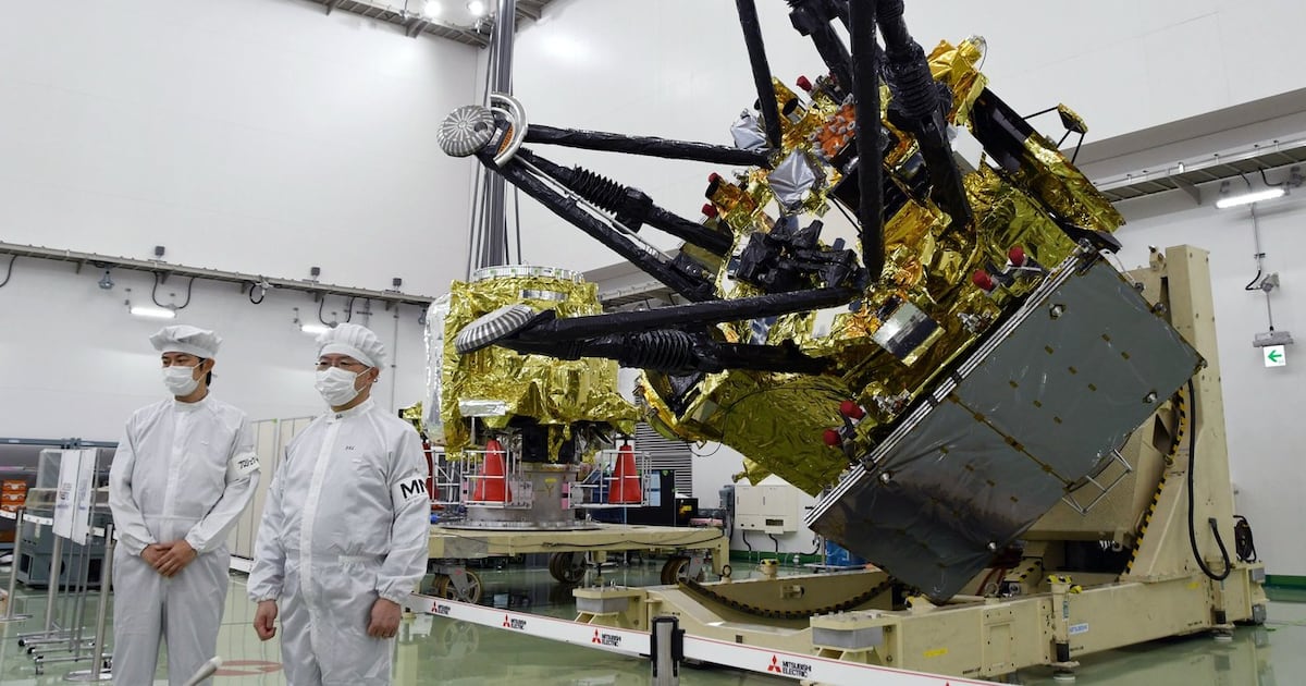 Japan to launch historic round-trip mission to Mars' moons - CTV News