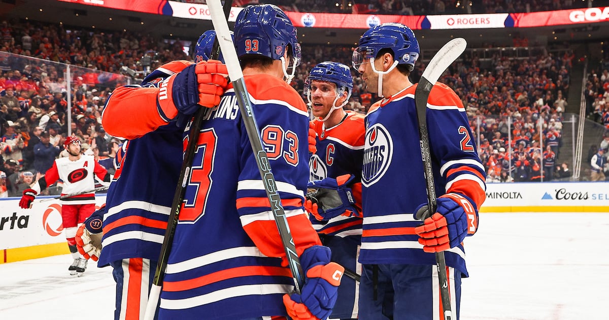 Edmonton Oilers’ Connor McDavid, Leon Draisaitl have five-point nights in SO victory over Carolina Hurricanes