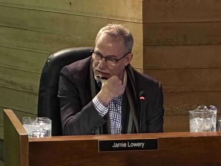 Jamie Lowery at North Bay City Council