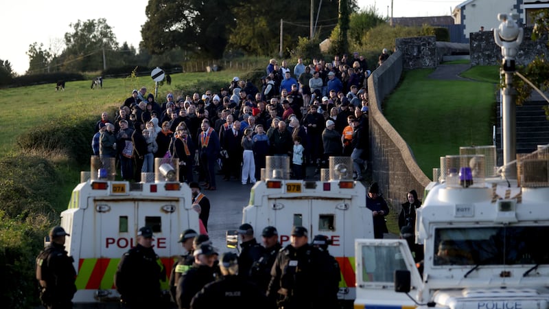 ‘Concerned’ Protestants urge Orange Order to end Drumcree dispute