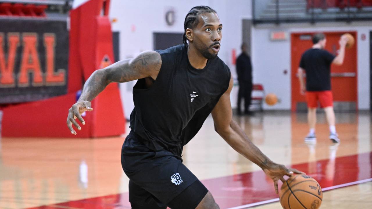Raptors' Kawhi Leonard expected to make pre-season debut against Knicks