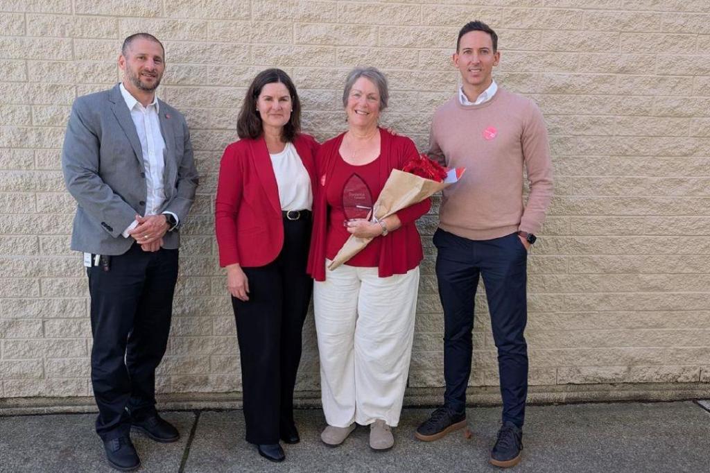 Surrey elementary school teacher receives Dyslexia Canada award