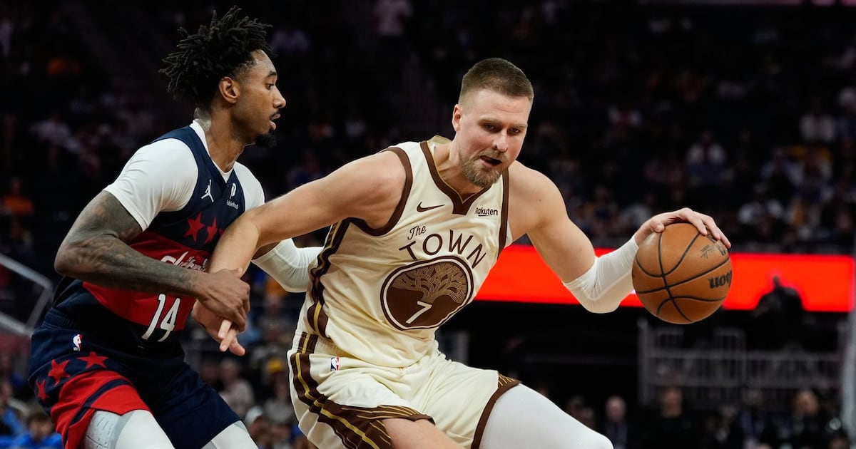 Kristaps Porzingis expected to be at Warriors' facility on Tuesday