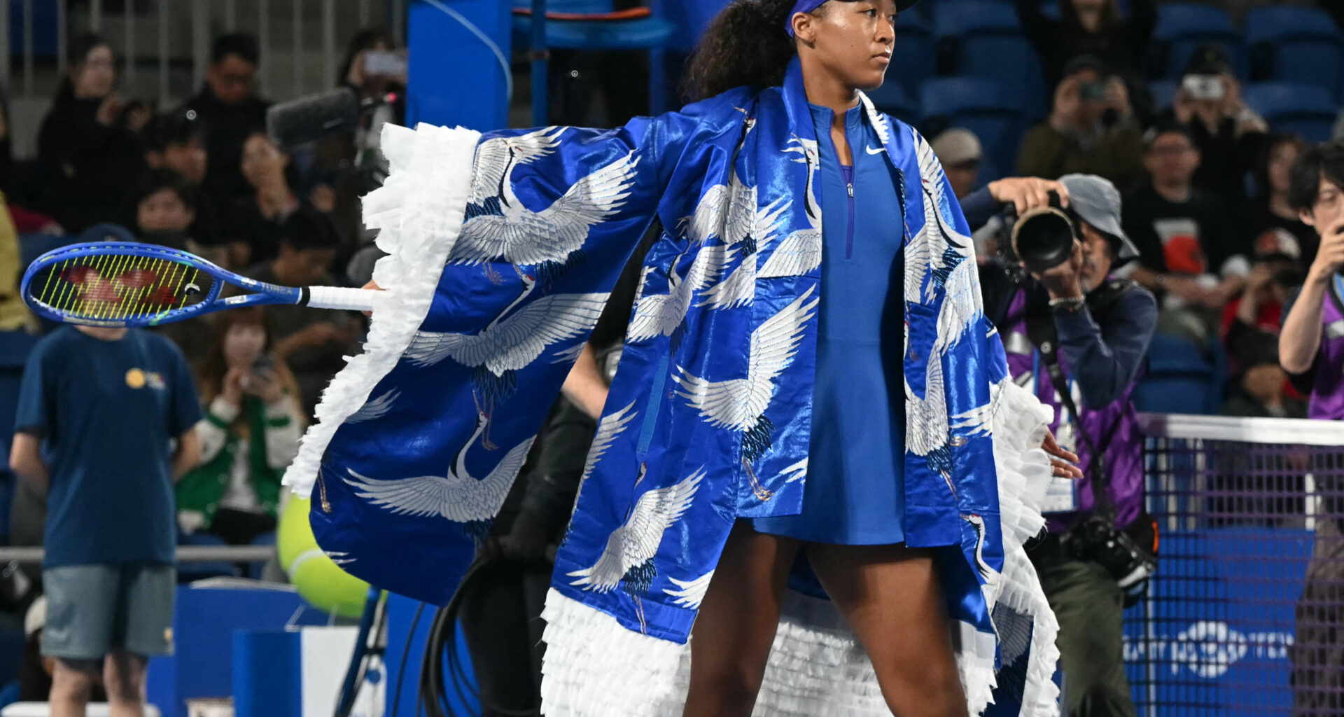 Osaka wears Hana Yagi, holds off Paolini in Tokyo homecoming