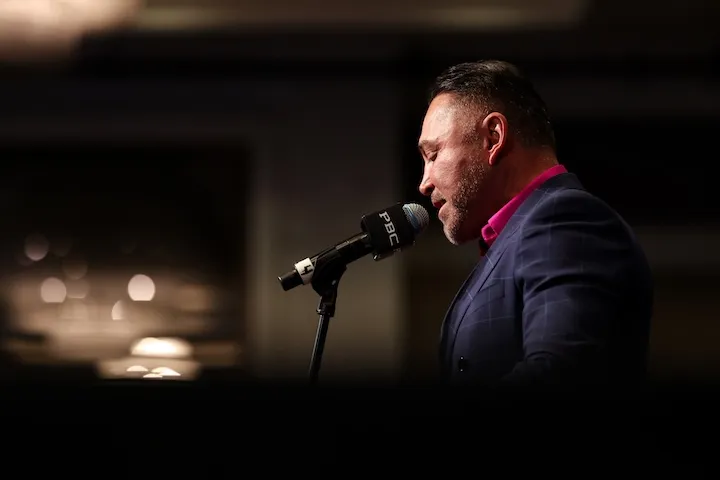Oscar De La Hoya at the David Benavidez-Gilberto "Zurdo" Ramirez press conference in Las Vegas. (April 30, 2026)