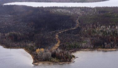 Ottawa pledges $1 billion for controversial road to Ring of Fire in Ontario