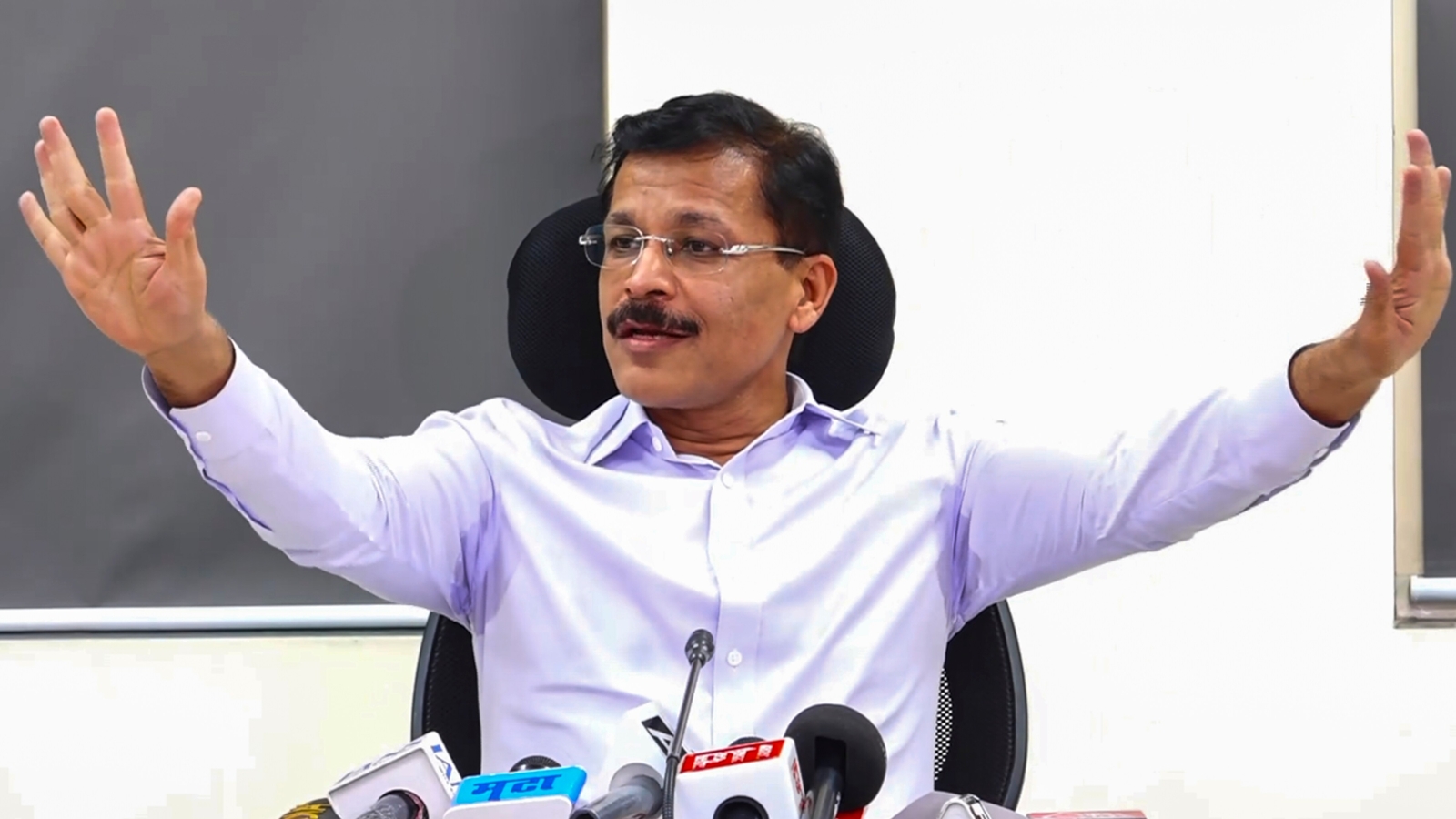 Maharashtra FDA chief Tukaram Mundhe refutes reports of transfer: 'Fight against unsafe food, spurious drugs goes on'