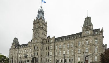 PQ government may be forced to swear allegiance to the King if constitutional lawyer's injunction is granted