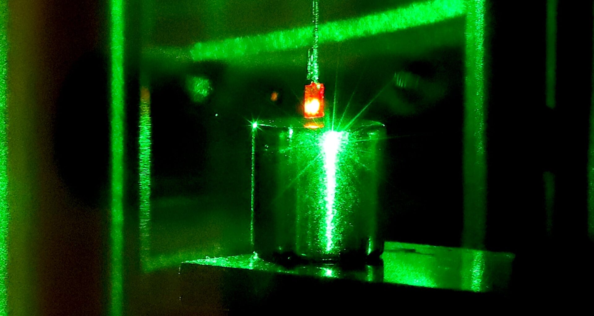 For The First Time Ever, Quantum Spins Shift a Centimeter-Scale Object : ScienceAlert