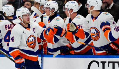 Horvat leads Islanders past Maple Leafs 4-1 as Toronto loses third straight