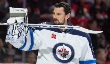 Could a strong start for Jets change situation with Connor Hellebuyck?