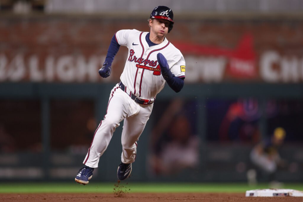 Braves Outright Luke Williams - MLB Trade Rumors