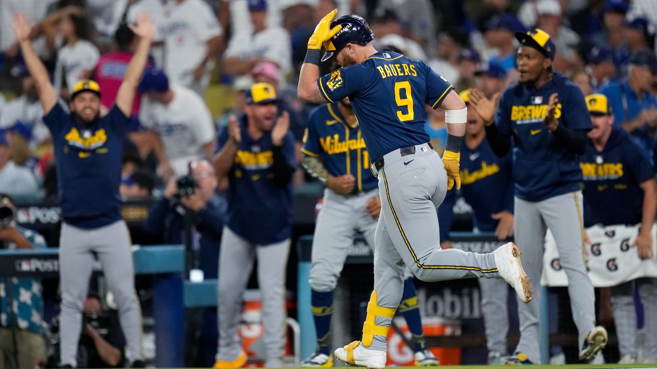 Brewers' big swings have Dodgers on the brink in NLCS