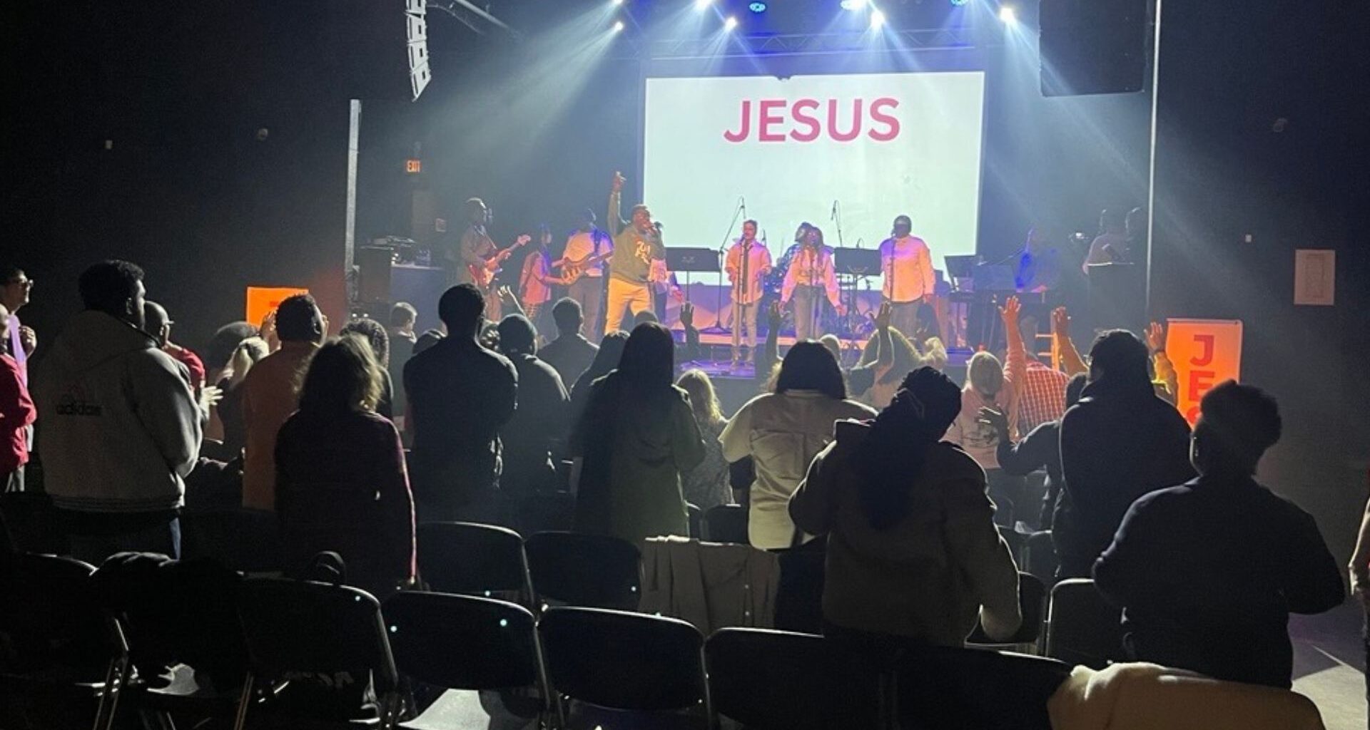 Winnipeg worship ministry proclaims Jesus in Osborne Village