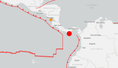 Massive 7.6-magnitude earthquake strikes Panama, tsunami threat issued - CTV News