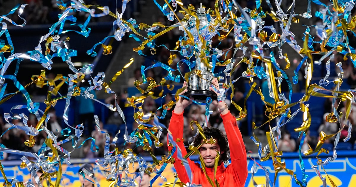 Carlos Alcaraz retains Japan Open title in big step following injury layoff