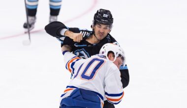 McDavid scores twice, adds 3 assists as Oilers drill Mammoth 6-2