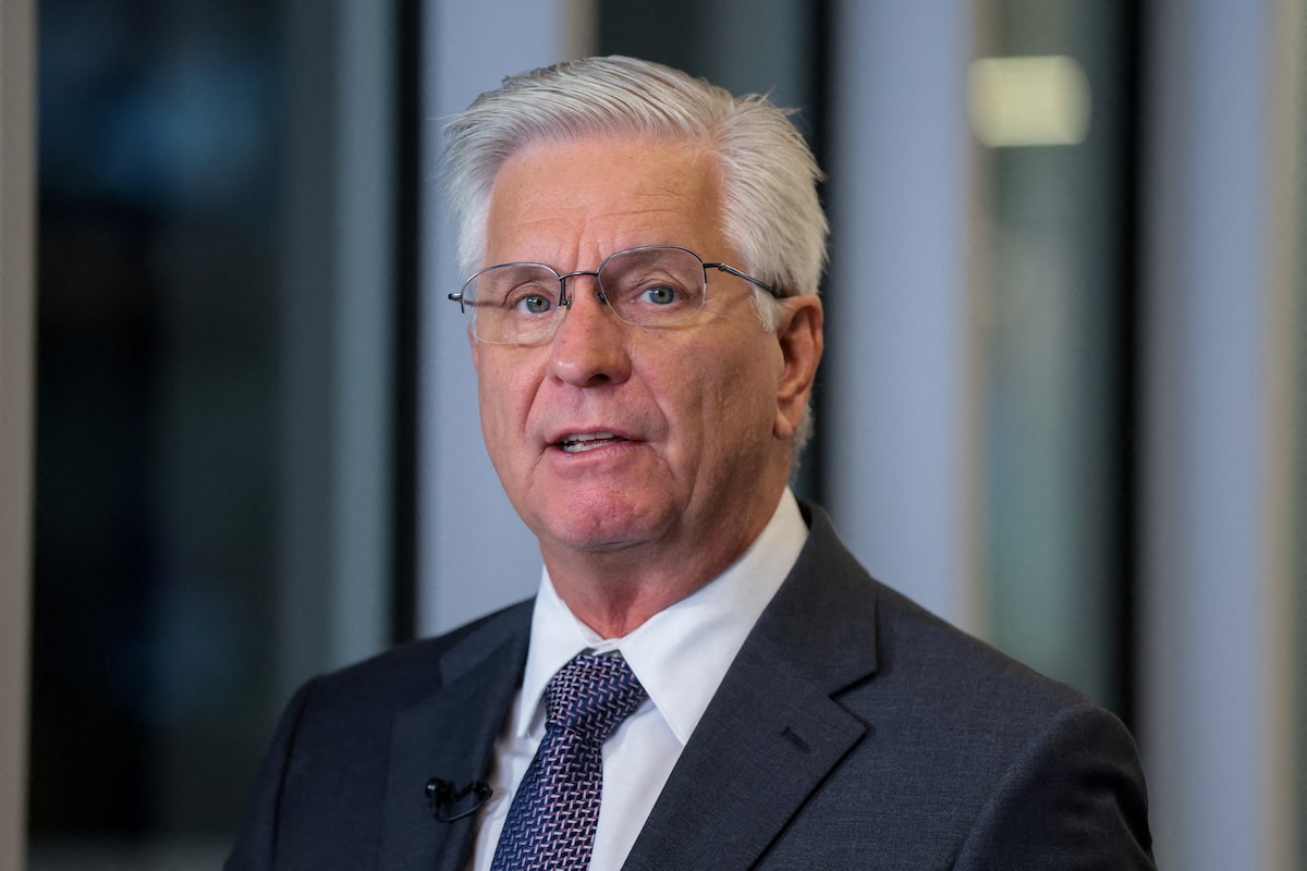 U.S. Fed Governor says more rate hikes needed, but leaves door open to October pause