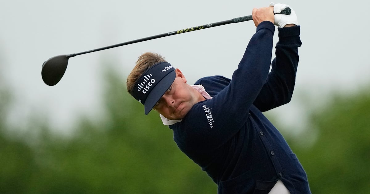 Keith Mitchell shoots a 6-under 65 to share the PGA Tour lead with Jacob Bridgeman in Japan