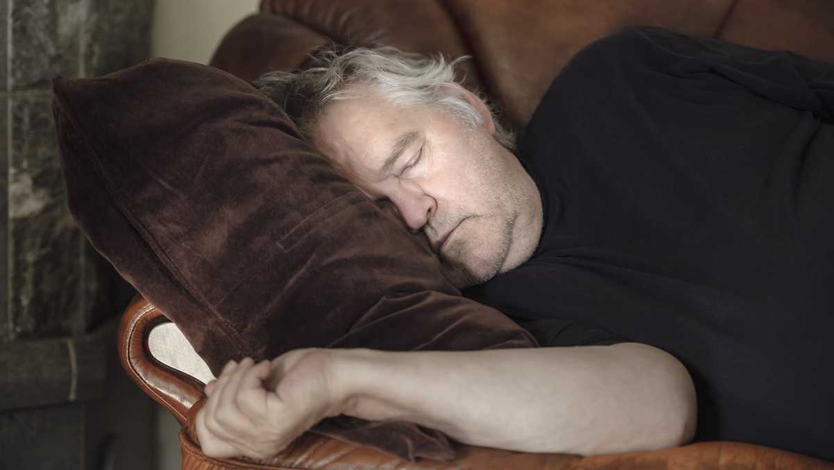 Frequent daytime naps linked to 48% greater risk of dementia, study says
