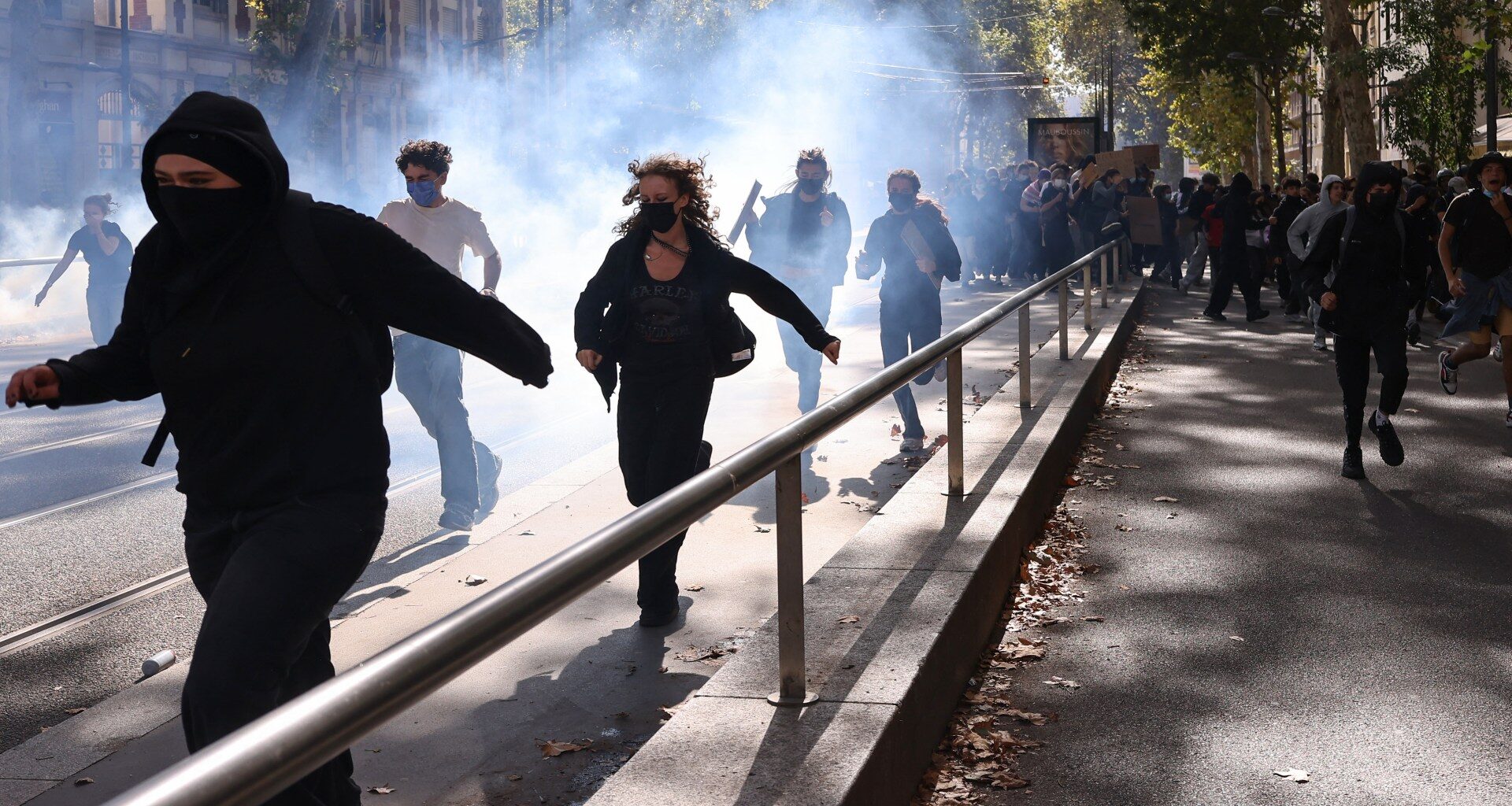 France to shutter up to 500 schools as more student protests called | Protests News