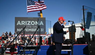Trump suggests those who leak government information should ‘be shot’ | Donald Trump News