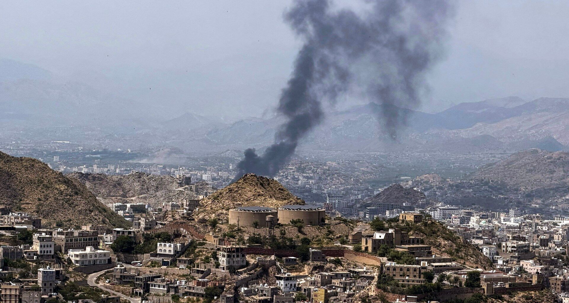 Hospital in Yemen’s Taiz warns of collapse in days because of Houthi siege | Conflict News