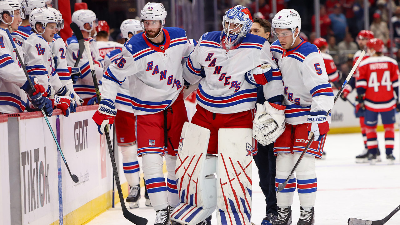 Shesterkin helped off ice for Rangers with lower-body injury