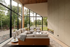 Aston Martin Slyvan Rock Residence