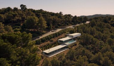 Bellavista 11 villa by Fran Silvestre Arquitectos