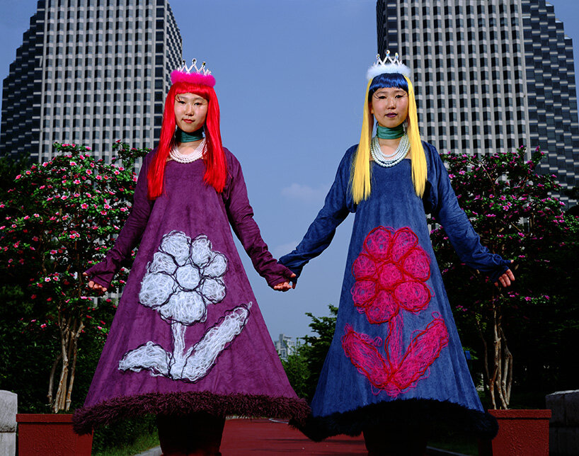 children's illustrated worlds meet seoul realities in yeondoo jung's photographs - 3