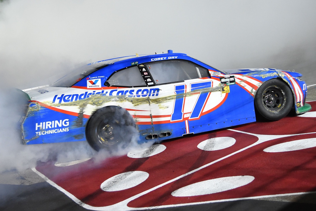 Corey Day prevails in jaw-dropping battle for NASCAR O'Reilly win at Las Vegas