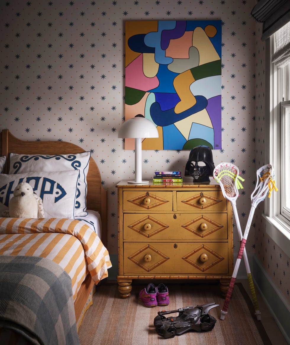 star wallpaper in a boys bedroom